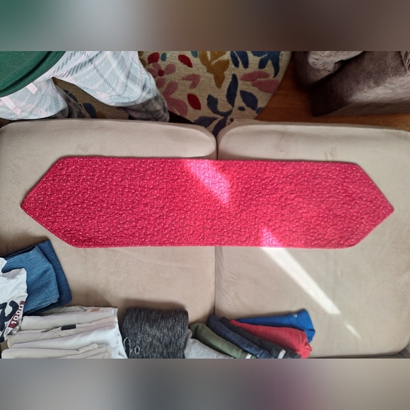 Table Runner. - Picture 5 of 5